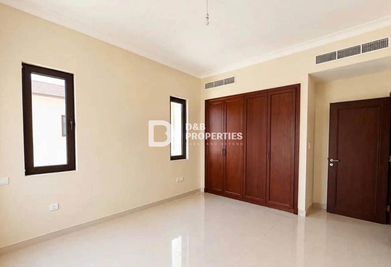 Premium Family Villa | Prime Location | Large Plot photo 10