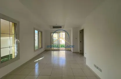 Villa - 2 Bedrooms - 3 Bathrooms for rent in Springs 11 - The Springs - Dubai