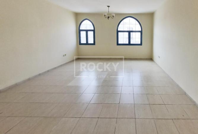 83234542 - Property Image 2