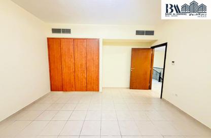 Villa - 3 Bedrooms - 4 Bathrooms for rent in Abu Hail Road - Abu Hail - Deira - Dubai