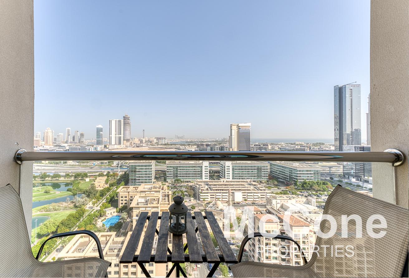 Stunning Golf Course & Skyline View | Vacant Soon photo 17