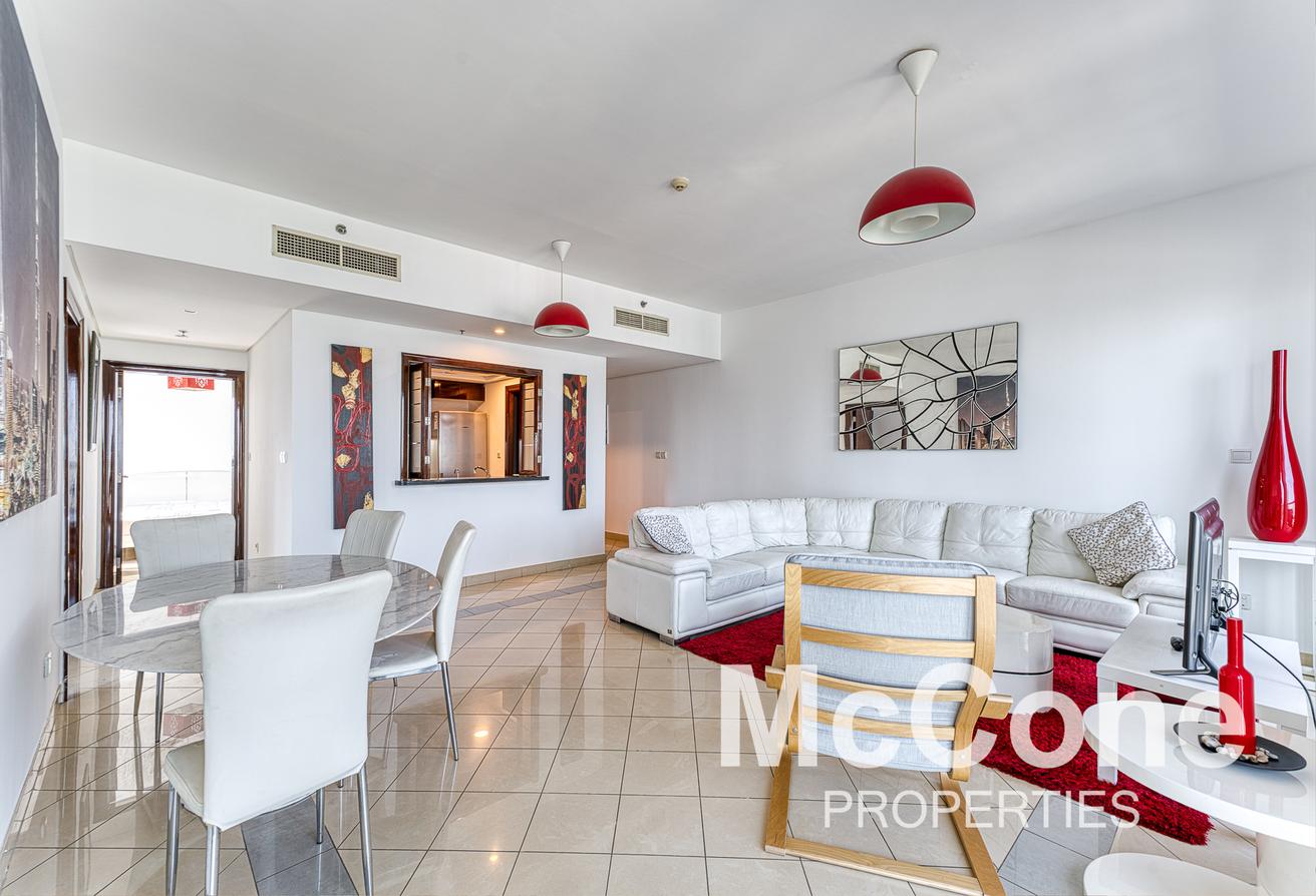 Stunning Golf Course & Skyline View | Vacant Soon photo 4