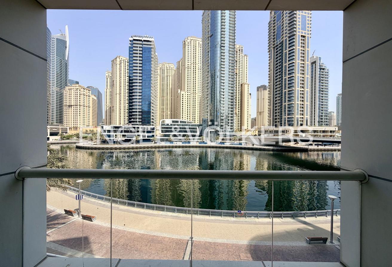Marina View | Unfurnished | Bright | Vacant photo 12