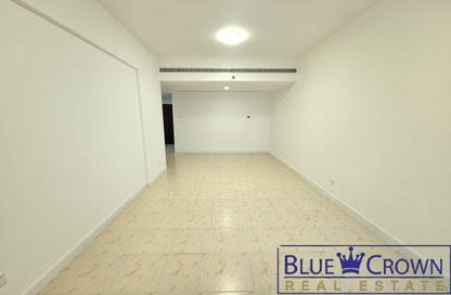 Apartment - 2 Bedrooms - 2 Bathrooms for rent in AAAF 2 Building - Al Mankhool - Bur Dubai - Dubai