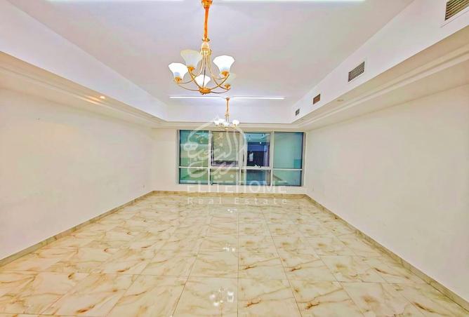 76164301 - Property Image 3