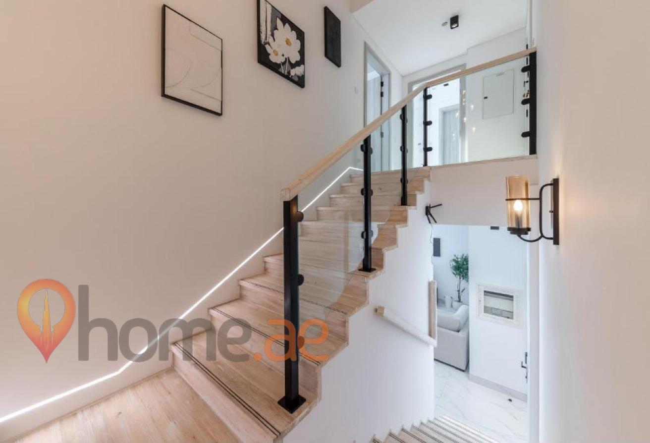 Ready Duplex |2 Entrances |Skyline View |2 Parking photo 7