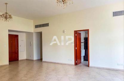 Apartment - 3 Bedrooms - 4 Bathrooms for rent in Abbey Crescent 1 - Abbey Crescent - Motor City - Dubai