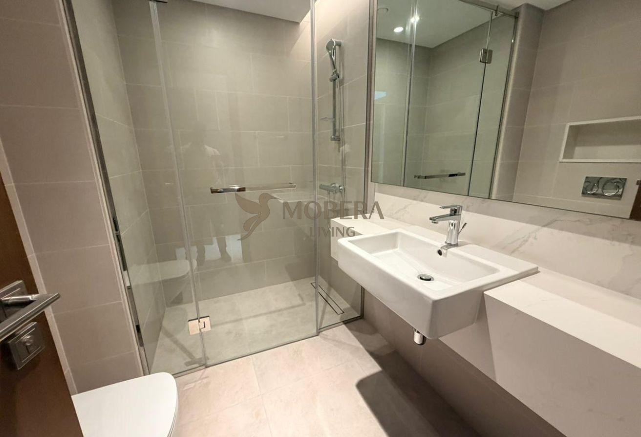 LUXURIOUS UNIT | MODERN LAYOUT | CANAL VIEW photo 5