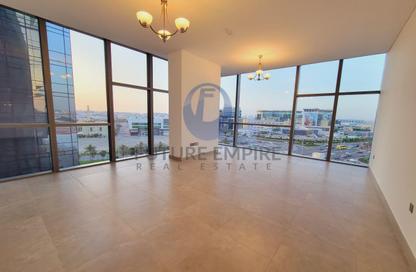 Apartment - 2 - 4 for rent in Airport Road - Al Garhoud - Dubai