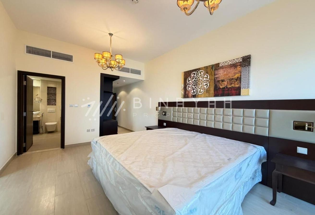 Chiller Free | Palm View | Furnished photo 12
