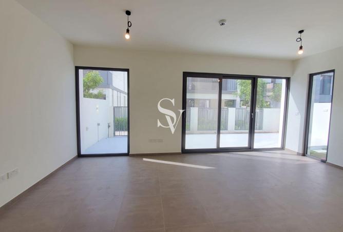 87044936 - Property Image 3
