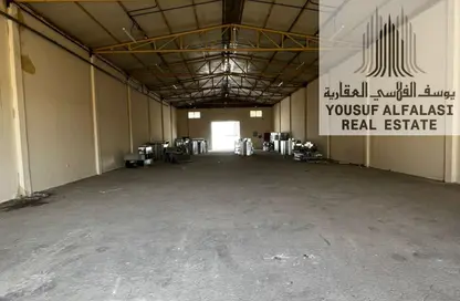 مستودع - استوديو - 1 حمام للايجار في أم الثعوب - أم القيوين