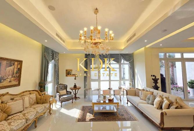 74232561 - Property Image 3