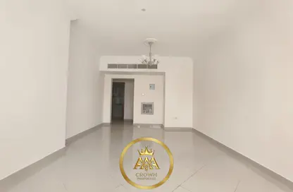Apartment - 3 Bedrooms - 3 Bathrooms for rent in New Al Taawun Road - Al Taawun - Sharjah