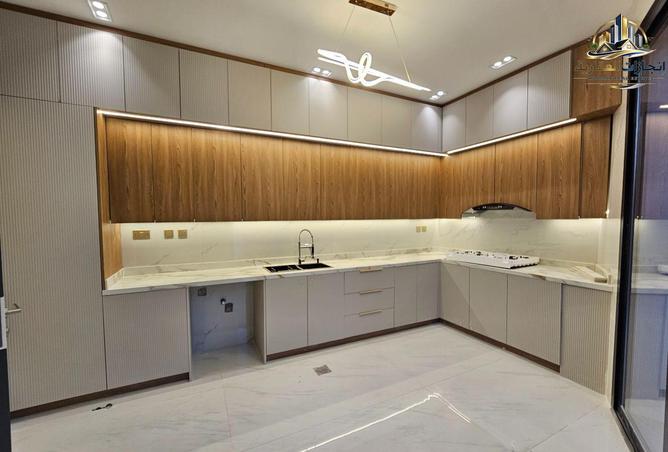 131588765 - Property Image 2