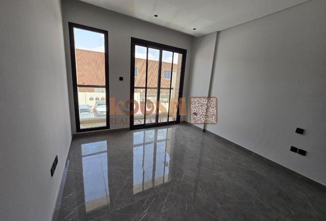 79004299 - Property Image 2