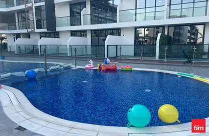 Apartment - Studio - 1 Bathroom for rent in Samana Golf Avenue - Dubai Studio City - Dubai