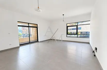 Apartment - 2 Bedrooms - 2 Bathrooms for rent in Al Ghaf 2 - Al Ghaf - Greens - Dubai