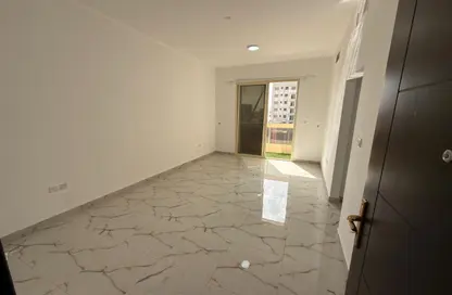 شقة - غرفة نوم - 2 حمامات للايجار في الجرف 3 - الجرف - عجمان وسط المدينة - عجمان