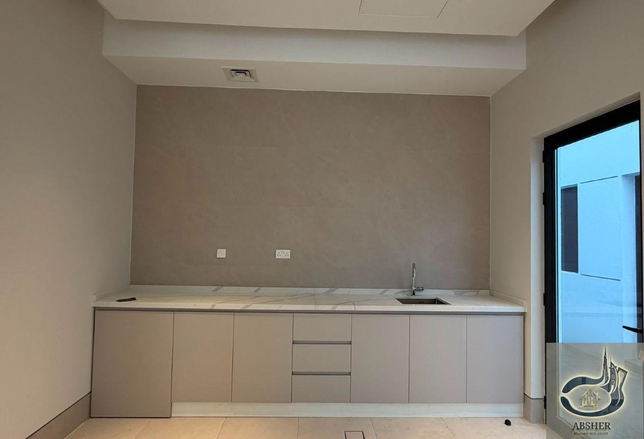 Al Warqa 4 Brand New 5 Bedrooms Modern Design photo 10