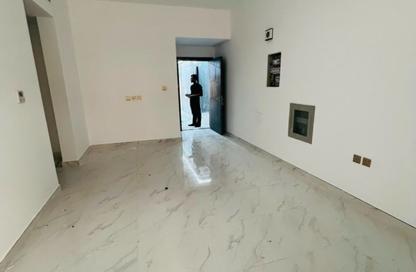 Apartment - 1 Bedroom - 2 Bathrooms for rent in Al Mowaihat 3 - Al Mowaihat - Ajman Apartment - 1 Bedroom - 2 Bathrooms for rent in Al Mowaihat 3 - Al Mowaihat - Ajman
