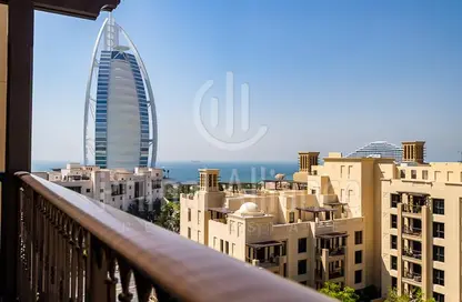 Apartment - 2 Bedrooms - 2 Bathrooms for sale in Lamtara 2 - Madinat Jumeirah Living - Umm Suqeim - Dubai