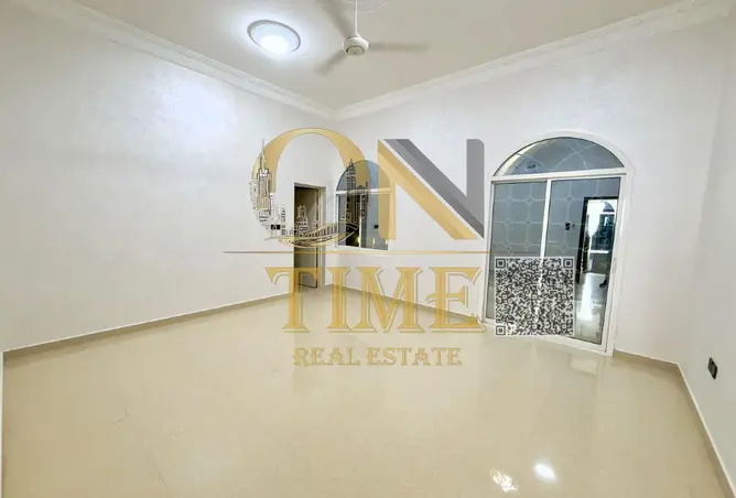 153756040 - Property Image 3