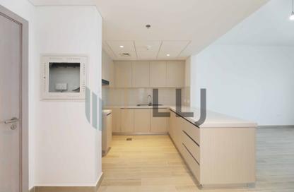 Apartment - 2 - 2 for rent in Waters Edge - Yas Island - Abu Dhabi