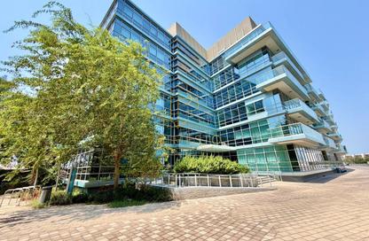 Apartment - 2 Bedrooms - 3 Bathrooms for rent in Al Marasy - Al Bateen - Abu Dhabi