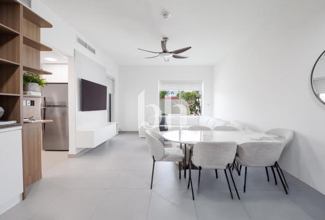 Semi furnished | Landscaped | Prime location — photo 2