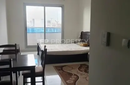 شقة - 1 حمام للايجار في مساكن النخبة رقم 3 - مساكن النخبة الرياضية - مدينة دبي الرياضية - دبي