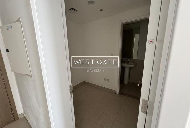 81947313 - صورة العقار 2