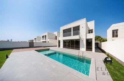 Villa - 5 - 6 for rent in Sunrise Living at Jumeirah Park - District 9 - Jumeirah Park - Dubai Villa - 5 - 6 for rent in Sunrise Living at Jumeirah Park - District 9 - Jumeirah Park - Dubai