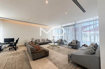 Villa - 5 - 7+ for rent in Seef Al Jubail - Al Jubail Island - Abu Dhabi
