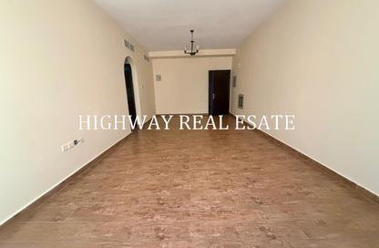 Apartment - 2 - 3 for rent in Muwailih Building - Muwaileh - Sharjah