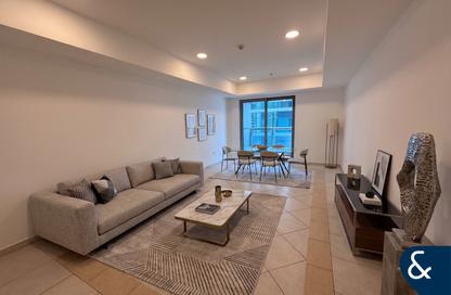 Apartment - 2 Bedrooms - 3 Bathrooms for sale in Princess Tower - Dubai Marina - Dubai