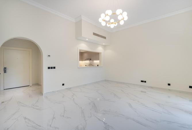 106833720 - Property Image 2