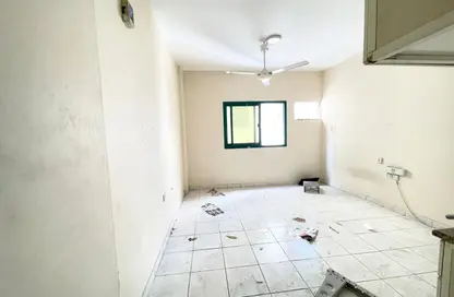 Apartment - Studio - 1 Bathroom for rent in Al Butina B - Al Butina - Sharjah Apartment - Studio - 1 Bathroom for rent in Al Butina B - Al Butina - Sharjah