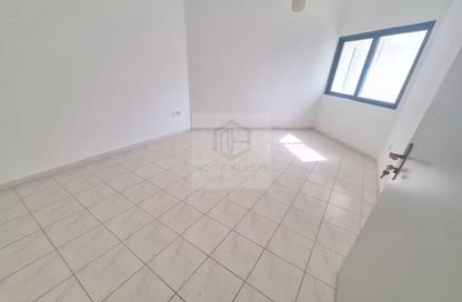 Apartment - 2 Bedrooms - 2 Bathrooms for rent in Silver Home Building - Hor Al Anz - Deira - Dubai