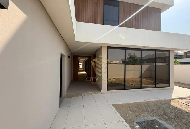 166066117 - Property Image 2