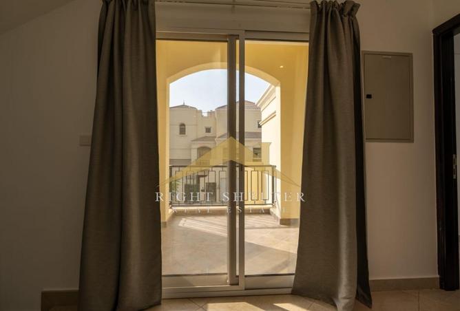 71115310 - Property Image 3