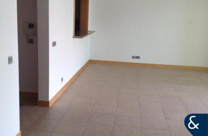 Apartment - 2 - 2 for rent in Al Shahla - Shoreline Apartments - Palm Jumeirah - Dubai