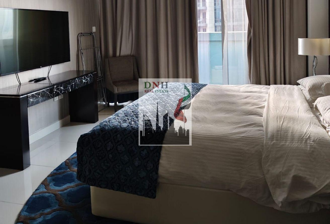 Studio Fully Furnished | Burj View | Prime Spot photo 4