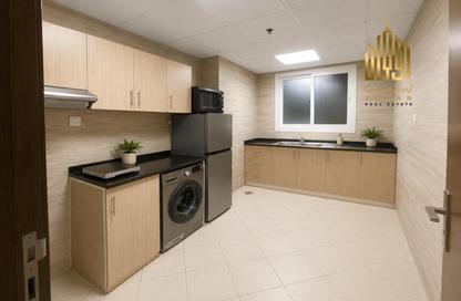 Apartment - 2 Bedrooms - 3 Bathrooms for sale in Oasis Tower - Al Rashidiya 1 - Al Rashidiya - Ajman