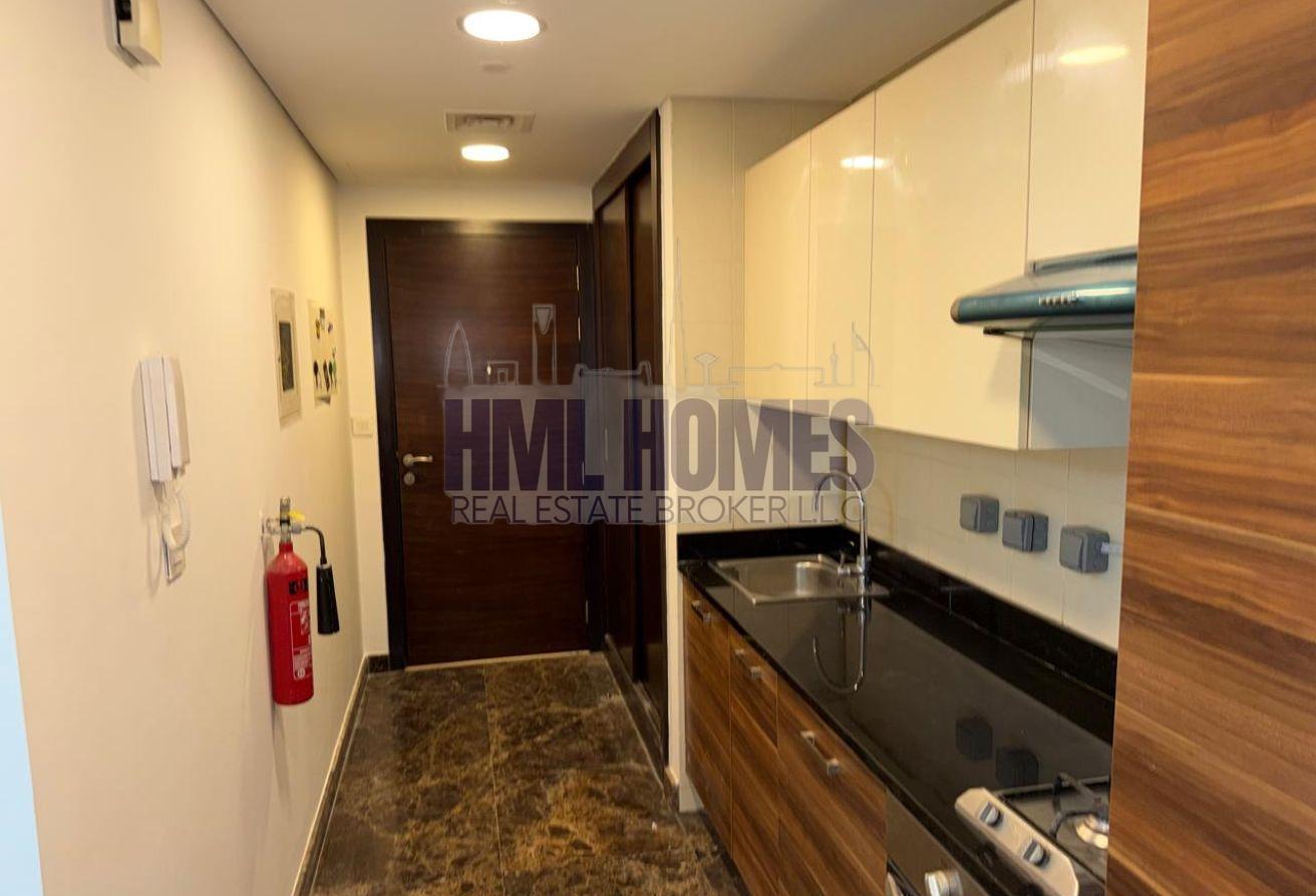 Beach Access | Modern Comfort | Vacant photo 5