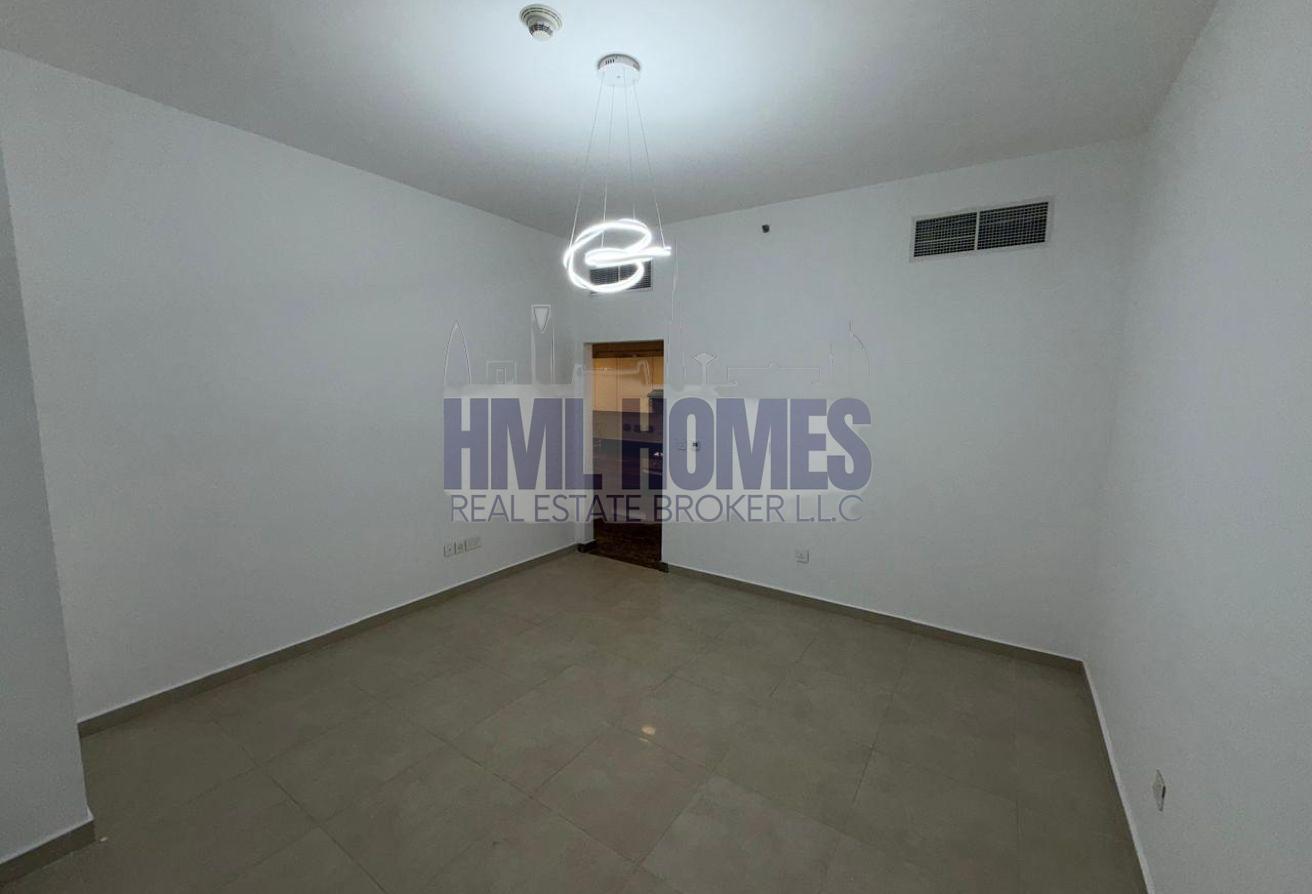 Beach Access | Modern Comfort | Vacant photo 3