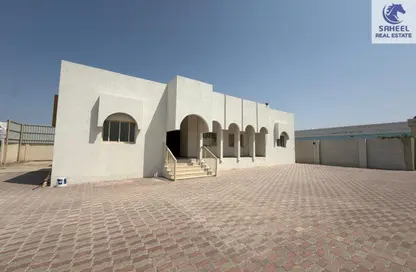 Villa - 6 Bedrooms - 4 Bathrooms for rent in Al Dhait South - Al Dhait - Ras Al Khaimah