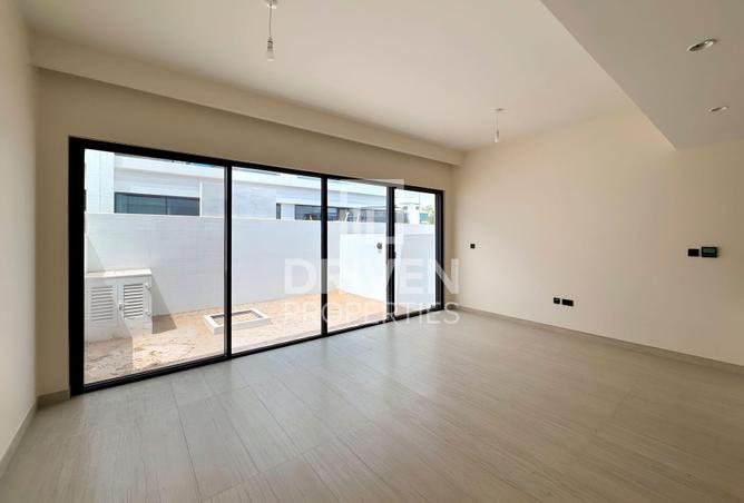 80718870 - Property Main Image