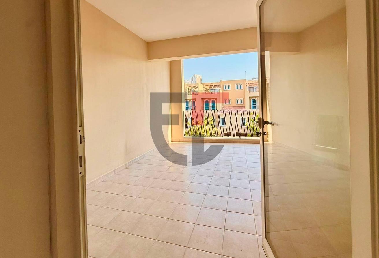 Vacant I Big Layout I Unfurnished photo 19