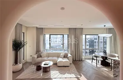 Apartment - 1 Bedroom - 2 Bathrooms for sale in South Ridge 5 - South Ridge - Downtown Dubai - Dubai